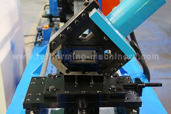 โพสต์ตัวตัด