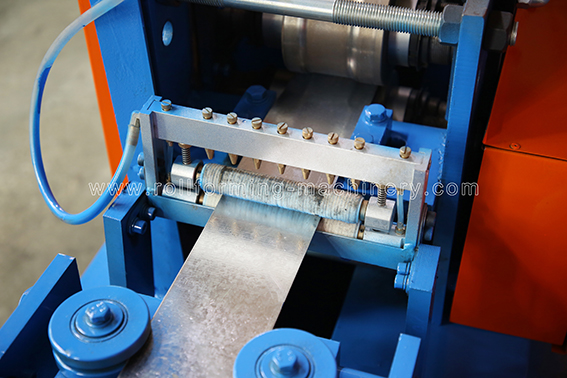 อุปกรณ์ให้อาหารนำทาง