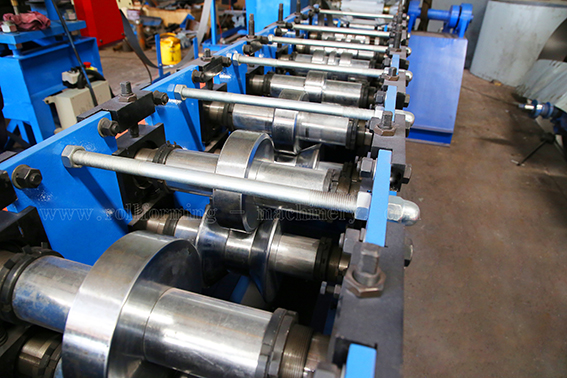 ม้วนขึ้นรูปโรงงาน