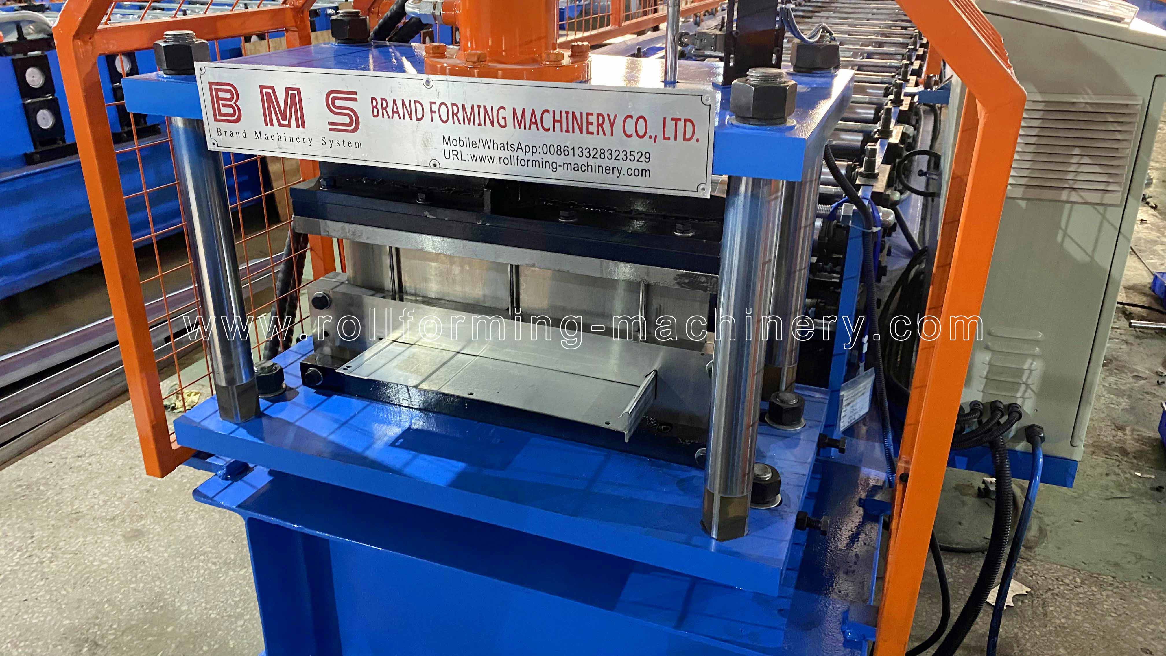 เครื่องตัดโพสต์